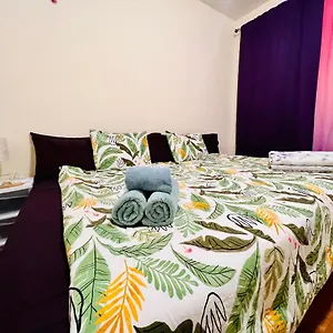 https://ues-apartment.us-newyorkcity.com